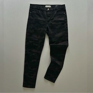 Social Standard Black Camo High-Rise Ankle Skinny Jeans Size 6 Spring Denim